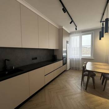 Продается 3-х комнатная квартира, 75,7 м²