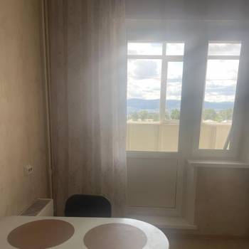 Сдается 1-комнатная квартира, 38 м²