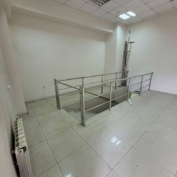 Сдается Нежилое помещение, 412 м²