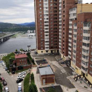 Сдается 2-х комнатная квартира, 83 м²