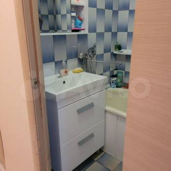 Продается Многокомнатная квартира, 84 м²
