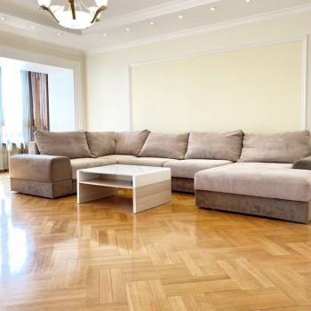 Продается 2-х комнатная квартира, 111 м²