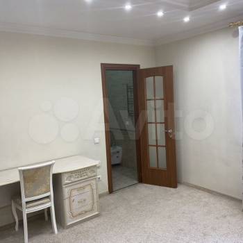 Продается 2-х комнатная квартира, 111 м²