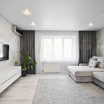 Продается Многокомнатная квартира, 76 м²