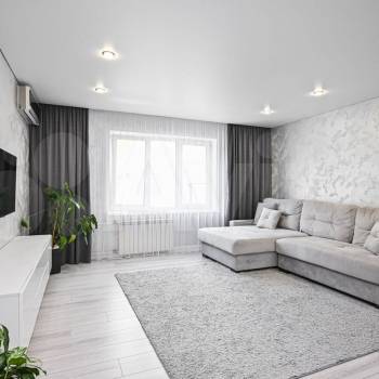 Продается Многокомнатная квартира, 76 м²
