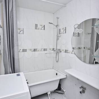 Продается Многокомнатная квартира, 76 м²