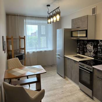 Сдается 2-х комнатная квартира, 67 м²