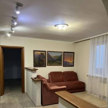 Сдается 2-х комнатная квартира, 60 м²