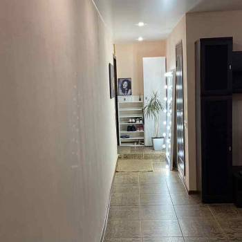 Сдается Многокомнатная квартира, 60 м²