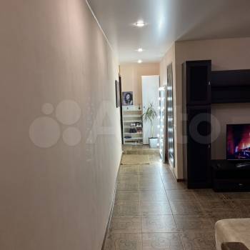 Сдается Многокомнатная квартира, 60 м²