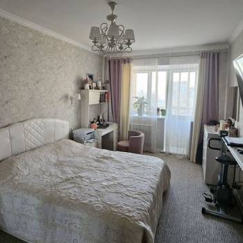 Сдается Многокомнатная квартира, 110 м²