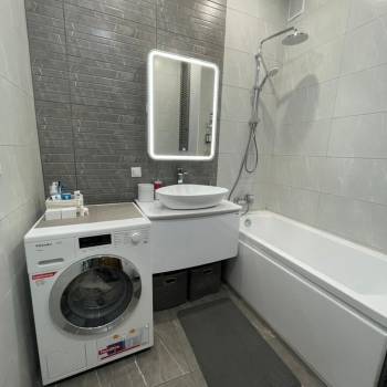 Сдается 1-комнатная квартира, 85 м²