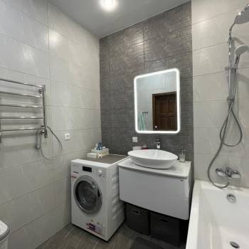 Сдается 1-комнатная квартира, 85 м²