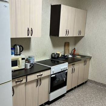 Сдается 1-комнатная квартира, 43 м²