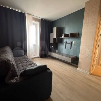 Сдается 1-комнатная квартира, 37 м²