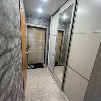 Продается 1-комнатная квартира, 30,4 м²