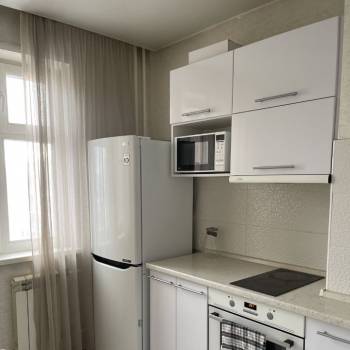 Сдается 1-комнатная квартира, 45 м²