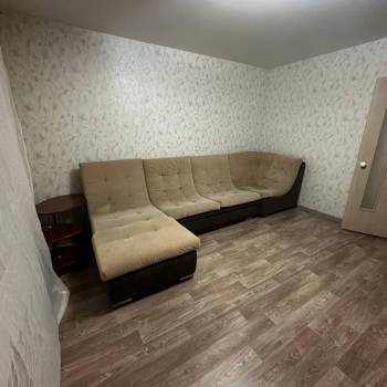 Сдается 1-комнатная квартира, 42 м²