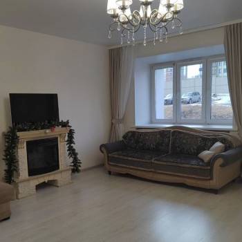 Продается 3-х комнатная квартира, 106 м²