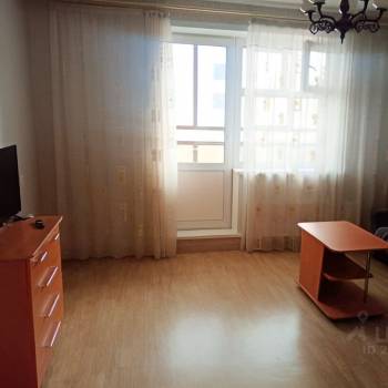 Сдается 1-комнатная квартира, 42 м²