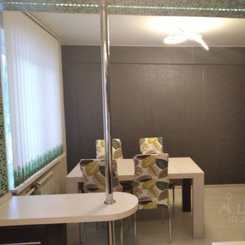 Сдается Многокомнатная квартира, 60 м²