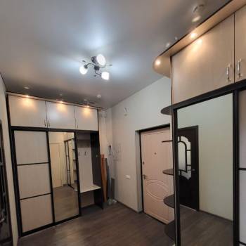 Сдается 1-комнатная квартира, 46 м²