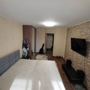 Сдается 1-комнатная квартира, 42 м²