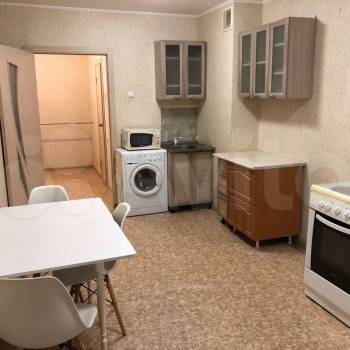 Продается 1-комнатная квартира, 54 м²