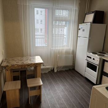 Продается 1-комнатная квартира, 35,6 м²