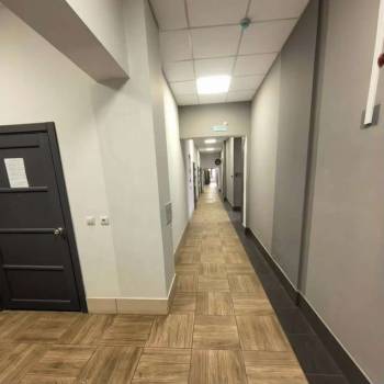 Сдается Нежилое помещение, 147,8 м²