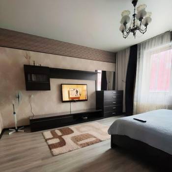 Сдается 1-комнатная квартира, 42 м²