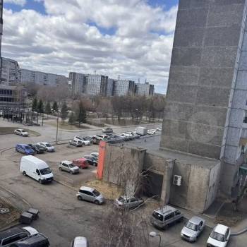 Продается Многокомнатная квартира, 81,4 м²