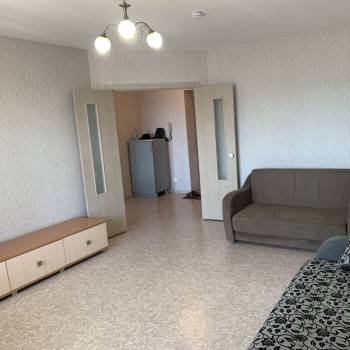 Сдается 1-комнатная квартира, 52 м²