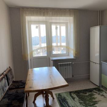 Сдается 1-комнатная квартира, 52 м²