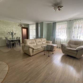 Продается Многокомнатная квартира, 133,1 м²