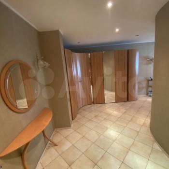 Продается Многокомнатная квартира, 133,1 м²