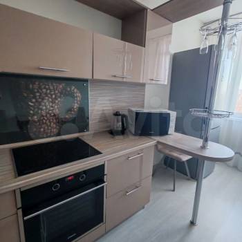 Сдается 1-комнатная квартира, 53 м²