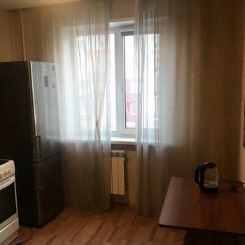 Сдается 1-комнатная квартира, 42 м²