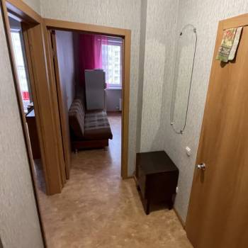 Сдается 1-комнатная квартира, 40 м²