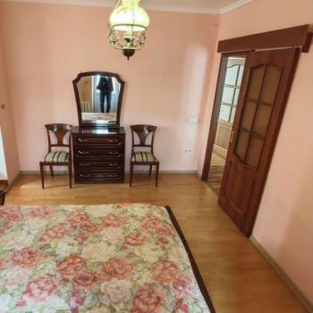 Сдается 2-х комнатная квартира, 83,4 м²