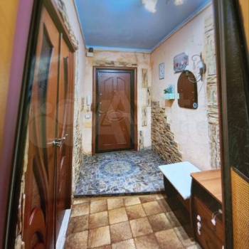 Продается Многокомнатная квартира, 84 м²