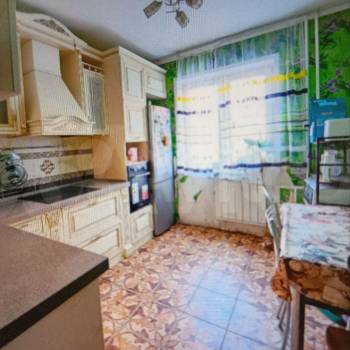 Продается Многокомнатная квартира, 84 м²