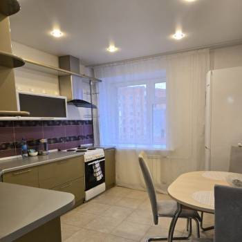 Сдается 2-х комнатная квартира, 64 м²