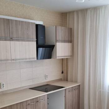 Сдается 1-комнатная квартира, 53 м²