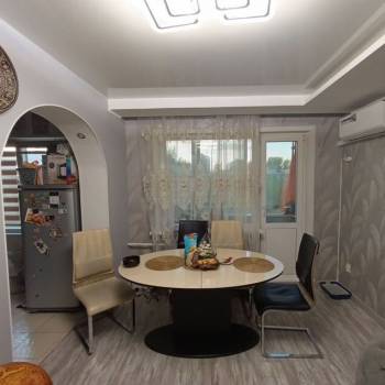 Продается 3-х комнатная квартира, 57,6 м²