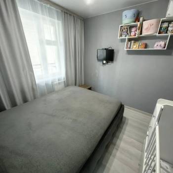 Продается 1-комнатная квартира, 36 м²