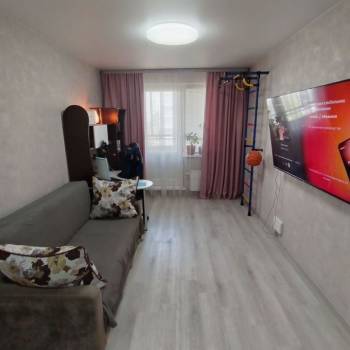 Продается 1-комнатная квартира, 36 м²