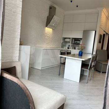 Сдается Многокомнатная квартира, 105 м²