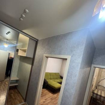 Сдается 1-комнатная квартира, 42 м²