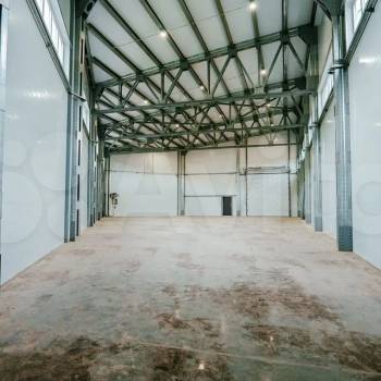 Сдается Нежилое помещение, 400 м²